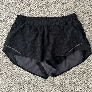 Lululemon hottie hot shorts